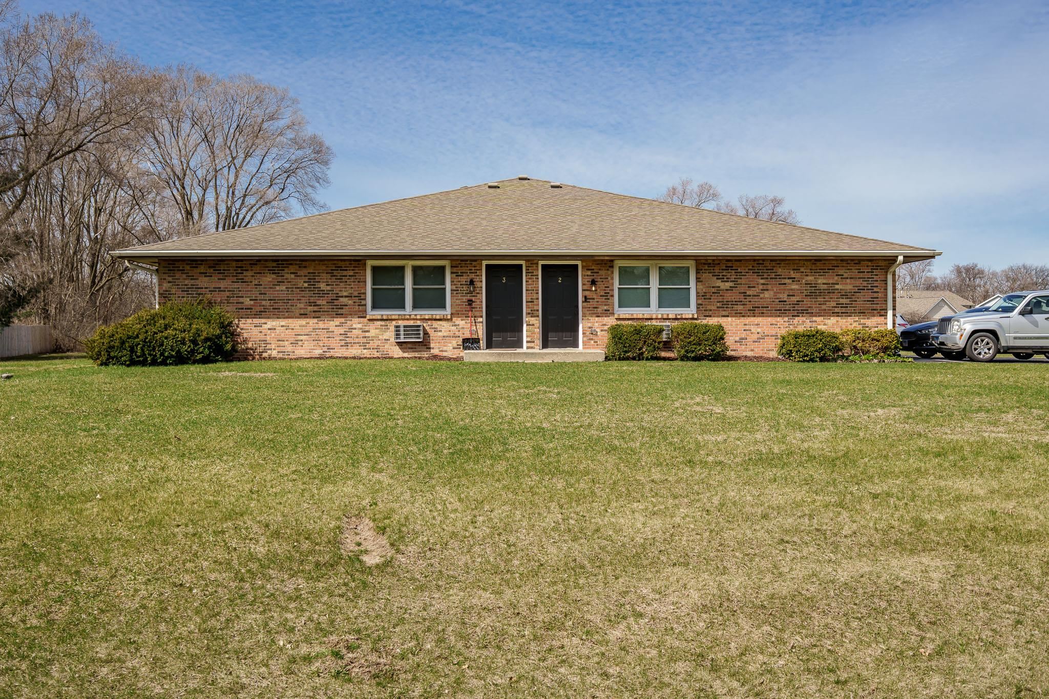 9960 Bitterroot Road Roscoe, IL 61073 - Photo 2 of 28