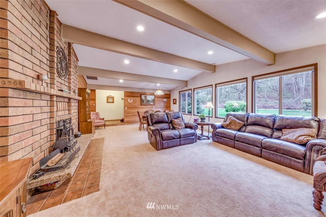 293 South Ridge View Drive Port Angeles, WA 98362 - Photo 4 of 25 Gallery Image 4
