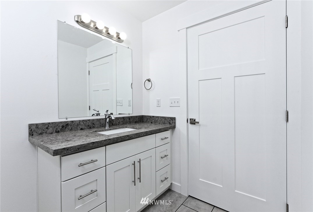 1590 East McReavy Road Union, WA 98592 - Photo 17 of 23 Gallery Image 17