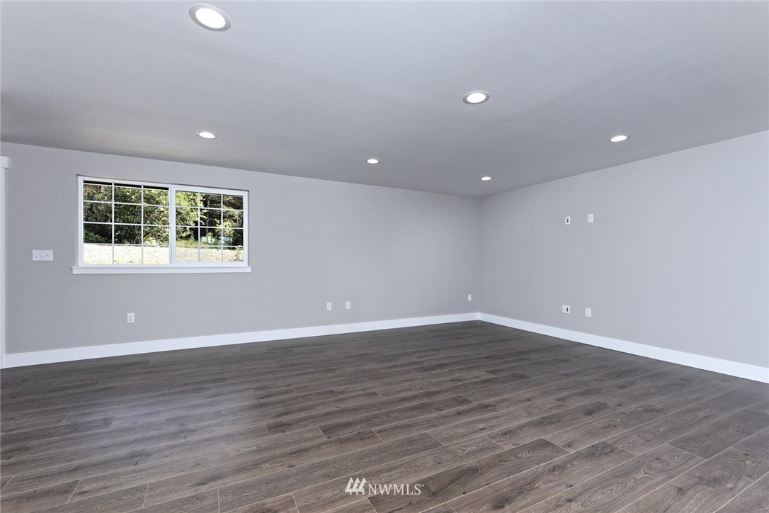 1590 East McReavy Road Union, WA 98592 - Photo 4 of 23 Gallery Image 4