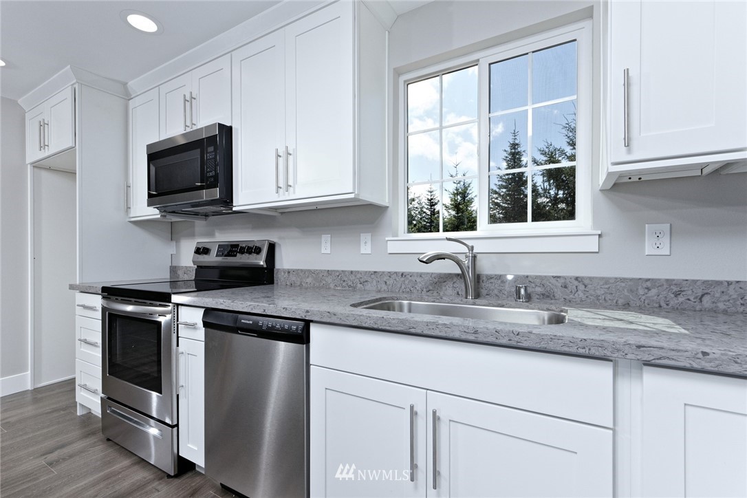 1590 East McReavy Road Union, WA 98592 - Photo 6 of 23 Gallery Image 6