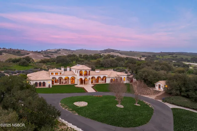 $6,450,000 | 9985 Alisos Canyon Road, Los Alamos, CA 93440