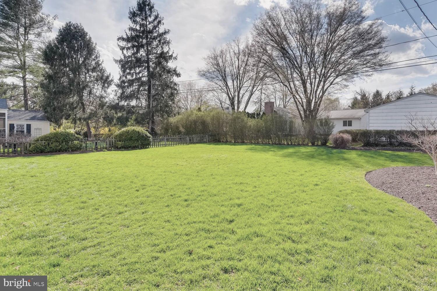 8118 Thornton Road Baltimore, MD 21204 - Photo 27 of 33 Great Yard and Beautiful Home