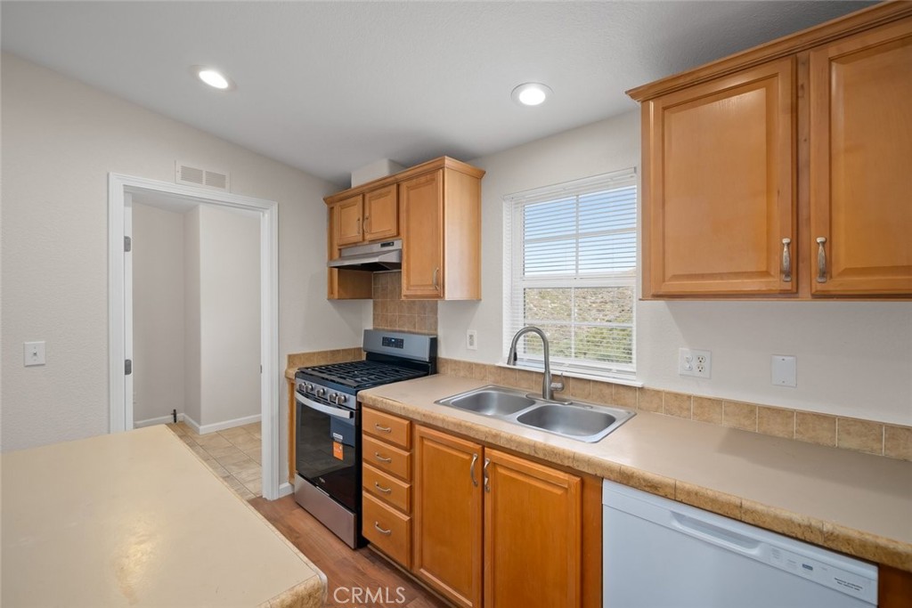 9725 Huer Huero Road Creston, CA 93432 - Photo 8 of 45 Gallery Image 8