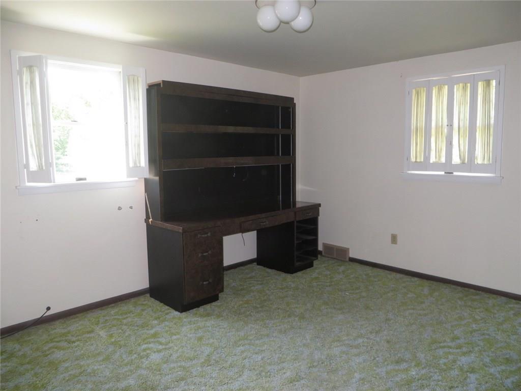 2178 Beulah Road Churchill, PA 15235 - Photo 12 of 21 Gallery Image 12