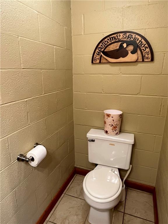 629 Clover Hill Road Somerset, PA 15501 - Photo 42 of 47 a bathroom with a toilet and a sink