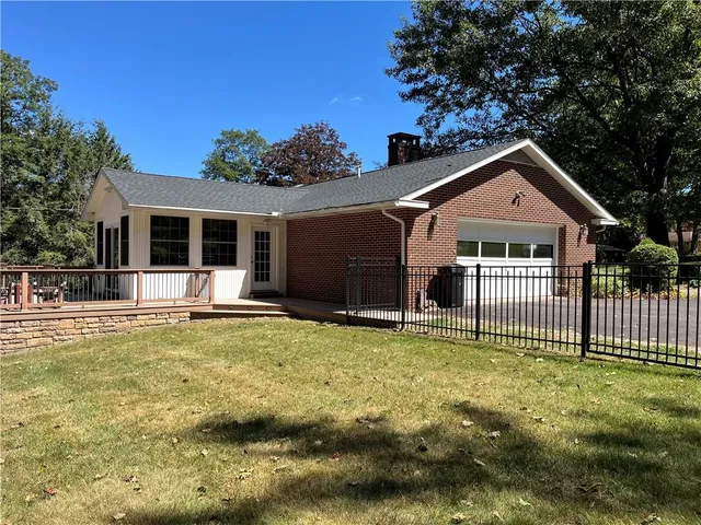 $299,900 | 629 Clover Hill Road, Somerset, PA 15501