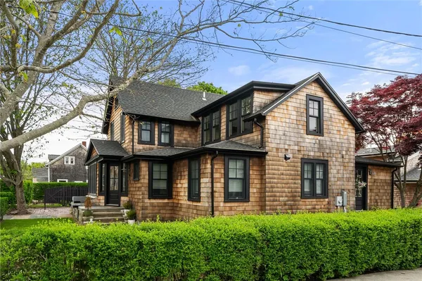 $4,800 | 14 Robinson Street, Narragansett, RI 02882
