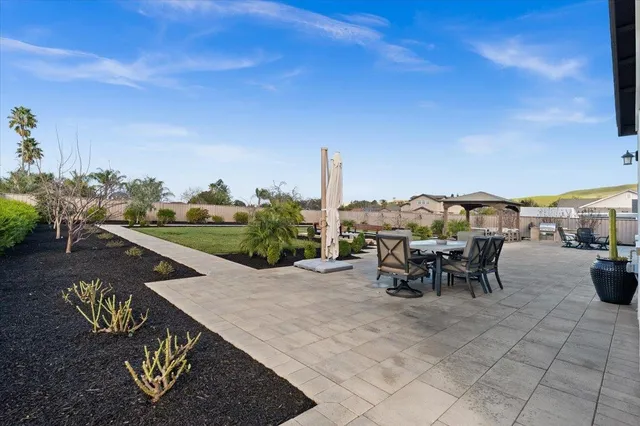 $1,995,000 | 303 Emmet Place, Concord, CA 94521