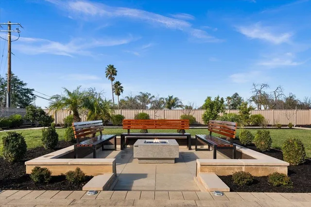 $1,995,000 | 303 Emmet Place, Concord, CA 94521