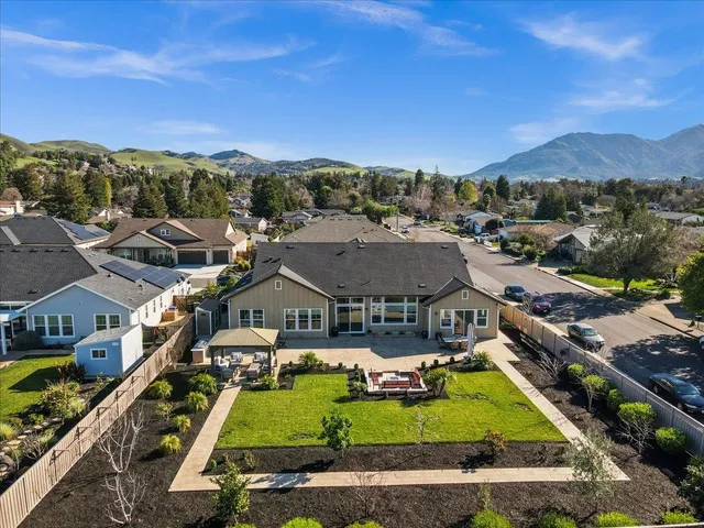 $1,995,000 | 303 Emmet Place, Concord, CA 94521