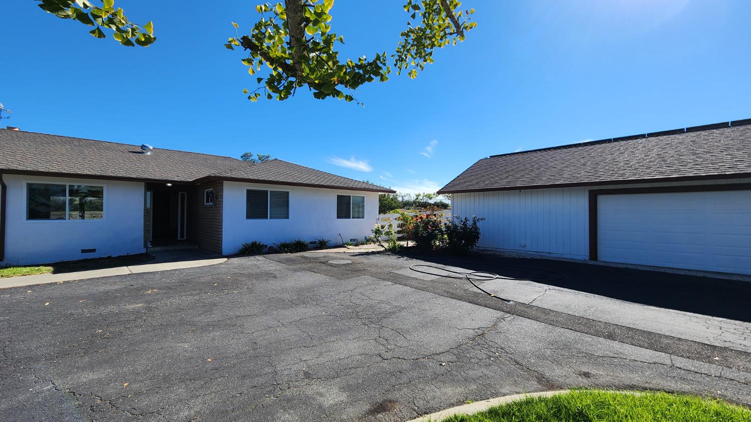 307 Mansfield Road Hollister, CA 95023 - Photo 15 of 62