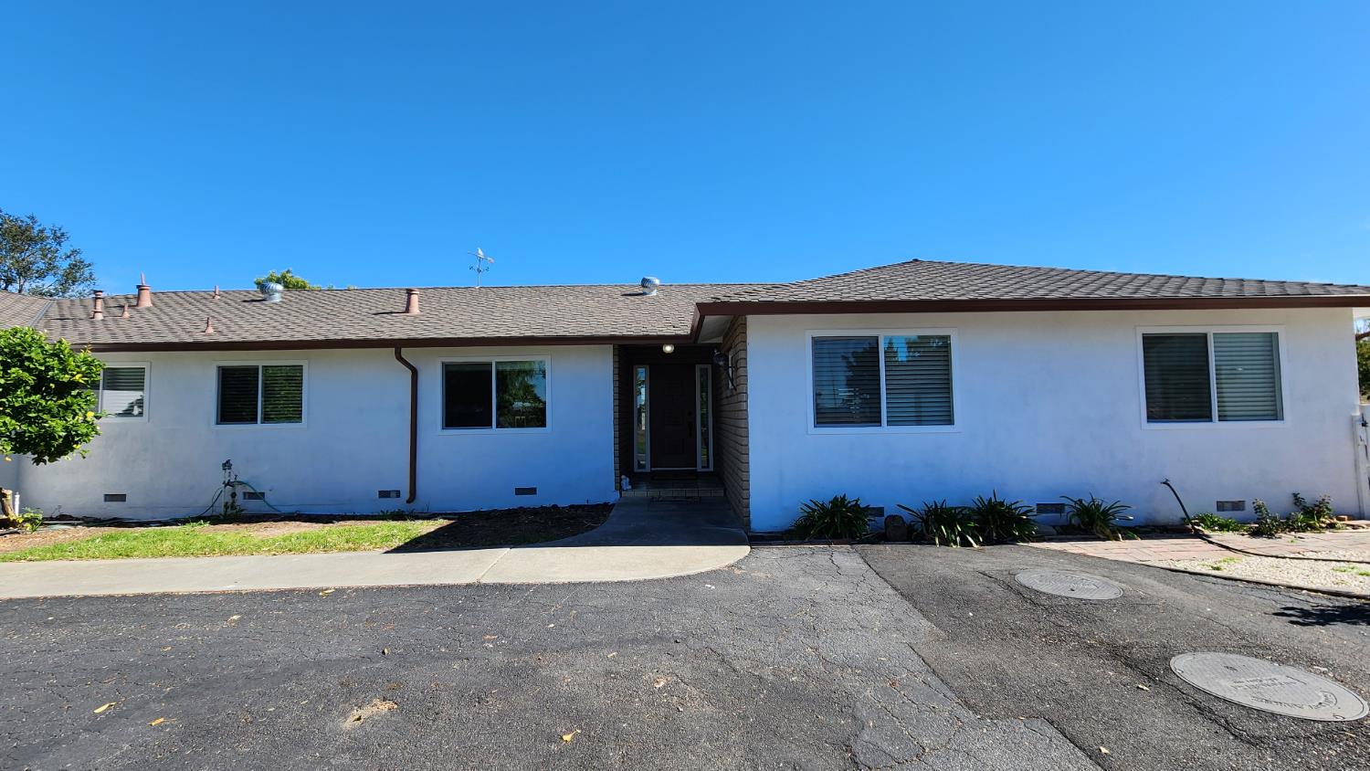 307 Mansfield Road Hollister, CA 95023 - Photo 7 of 62