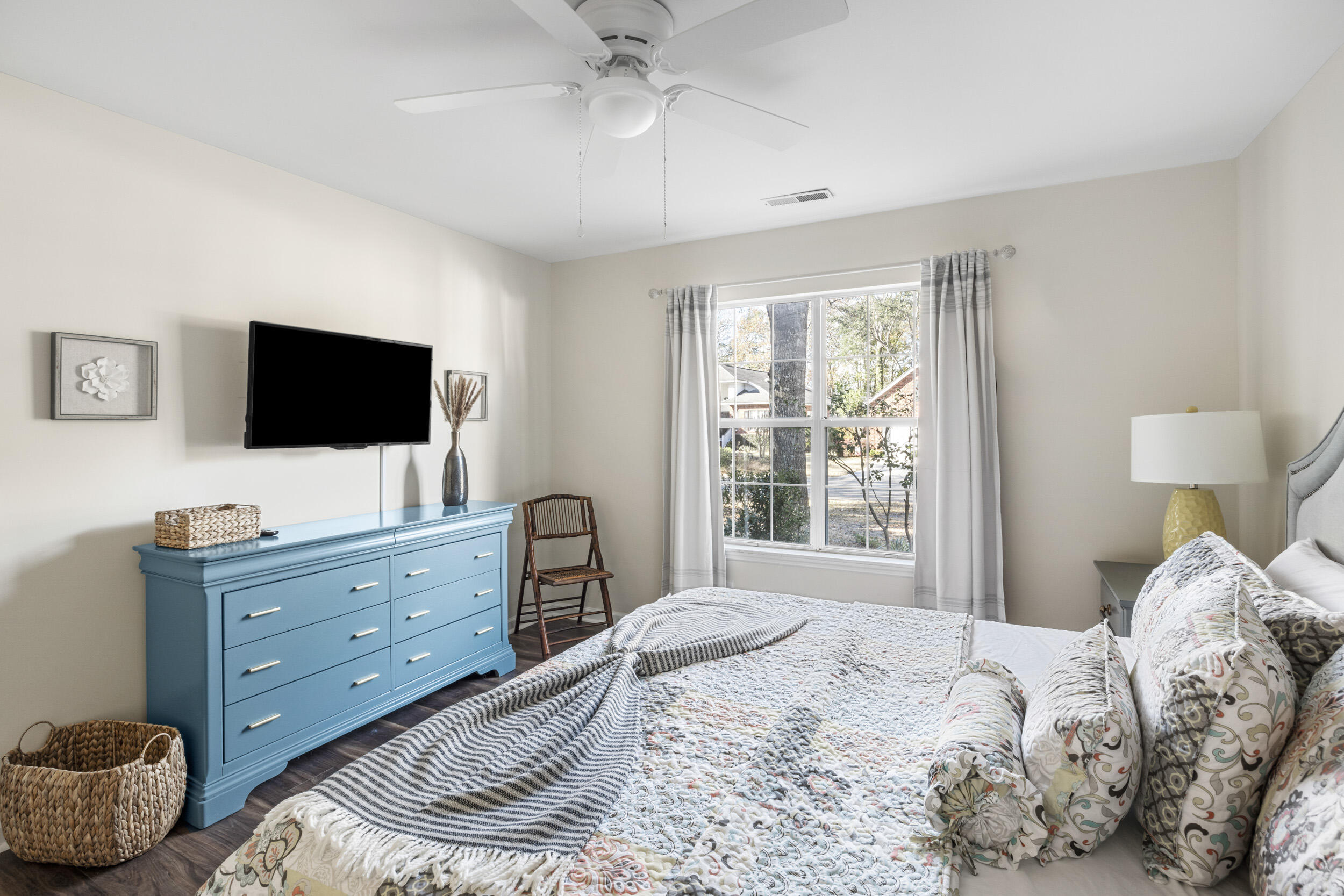 304 Mt Royall Drive Mount Pleasant, SC 29464 - Photo 26 of 36 304 Mt Royall Web-12