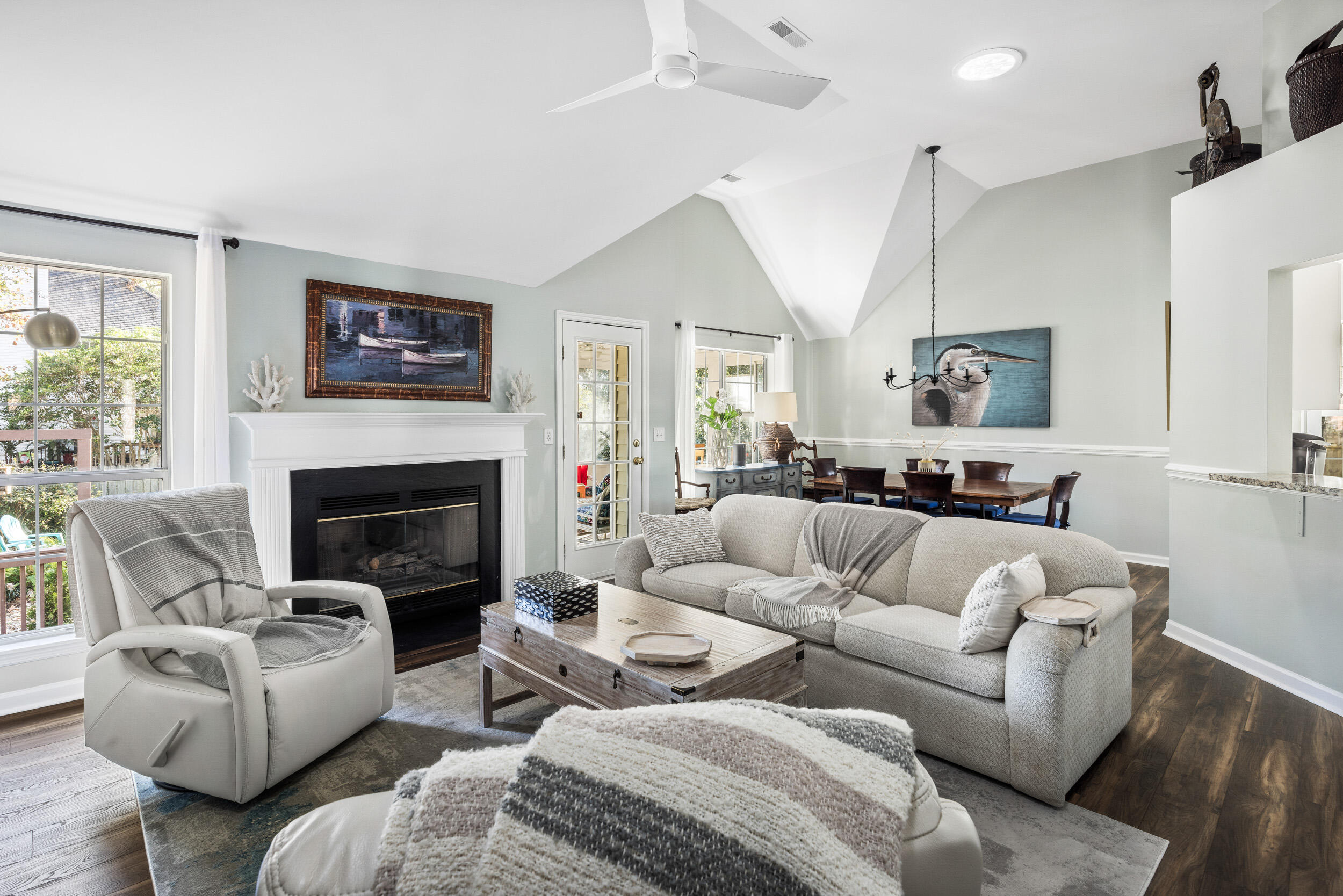 304 Mt Royall Drive Mount Pleasant, SC 29464 - Photo 3 of 36 304 Mt Royall Web-31