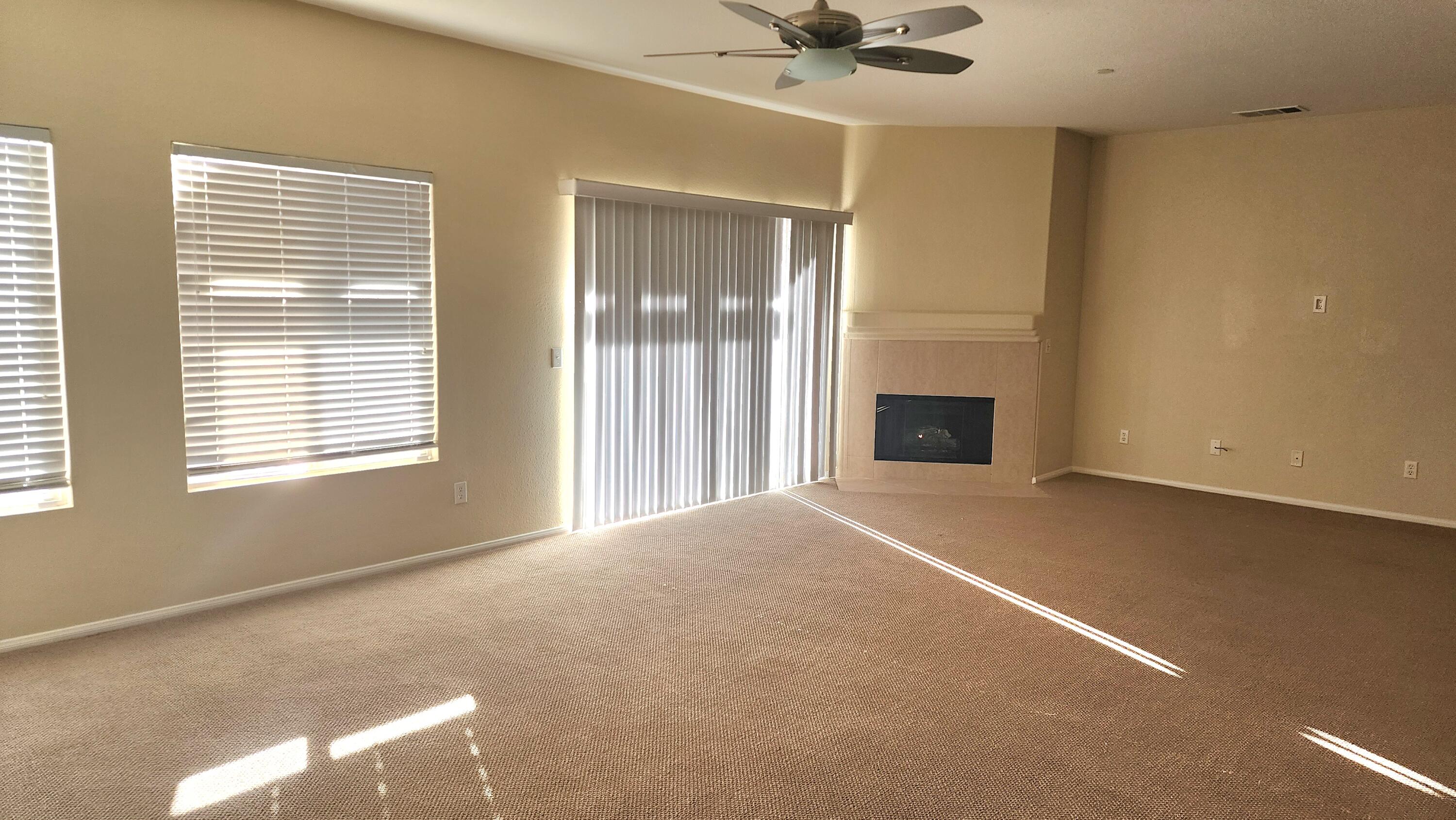 1207 Palmas Ridge Palm Springs, CA 92262 - Photo 6 of 30 20260119_152014