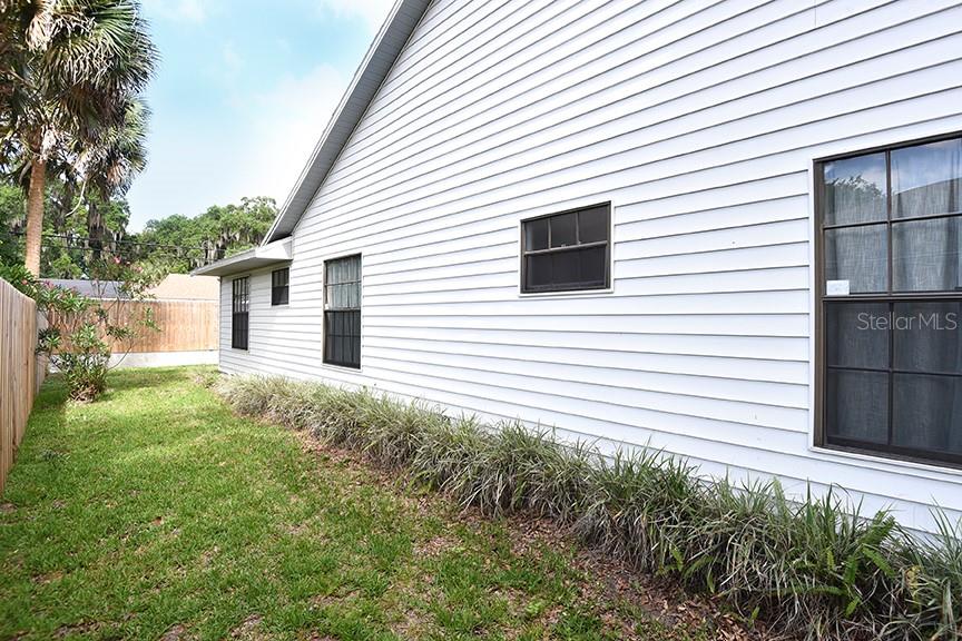 2213 Pine Tree Drive Edgewater, FL 32141 - Photo 39 of 42