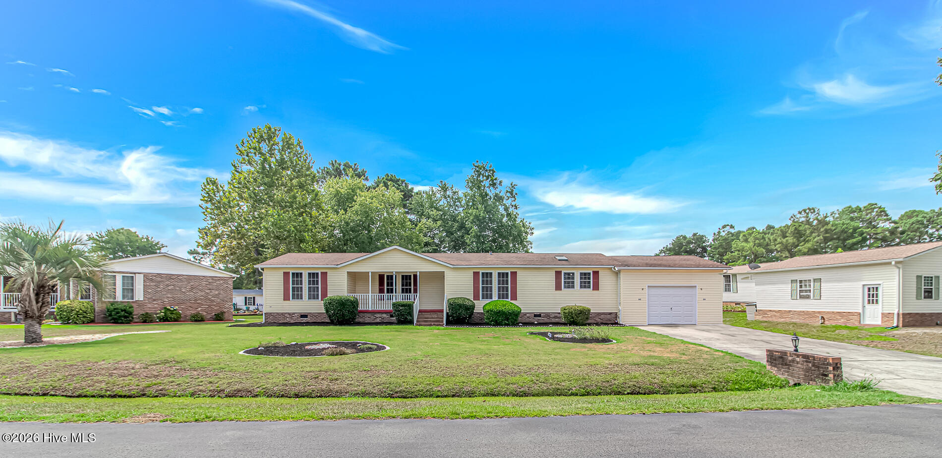 1013 Palm Court Southwest Calabash, NC 28467 - Photo 2 of 35