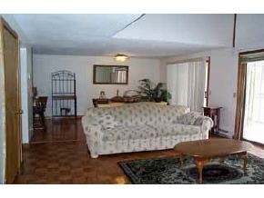 13 Kirriemuir Road, Unit 13 Stratham, NH 03885 - Photo 3 of 3