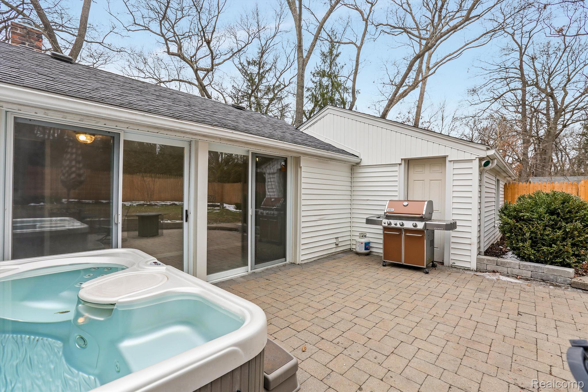 867 Peach Tree Lane Rochester, MI 48306 - Photo 35 of 48