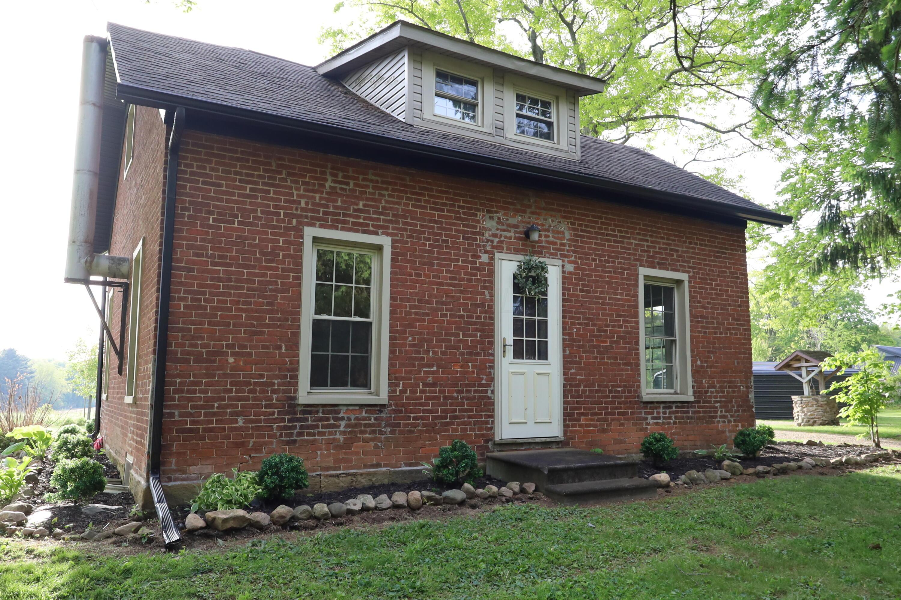 6550 Newark Road Mount Vernon, OH 43050 - Photo 3 of 12 IMG_4542