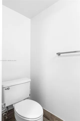 $2,200 | 400 Leslie Drive, Unit 305, Hallandale Beach, FL 33009