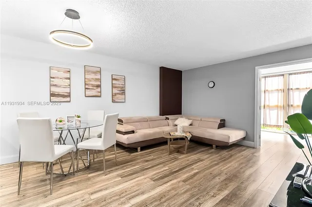 $2,200 | 400 Leslie Drive, Unit 305, Hallandale Beach, FL 33009