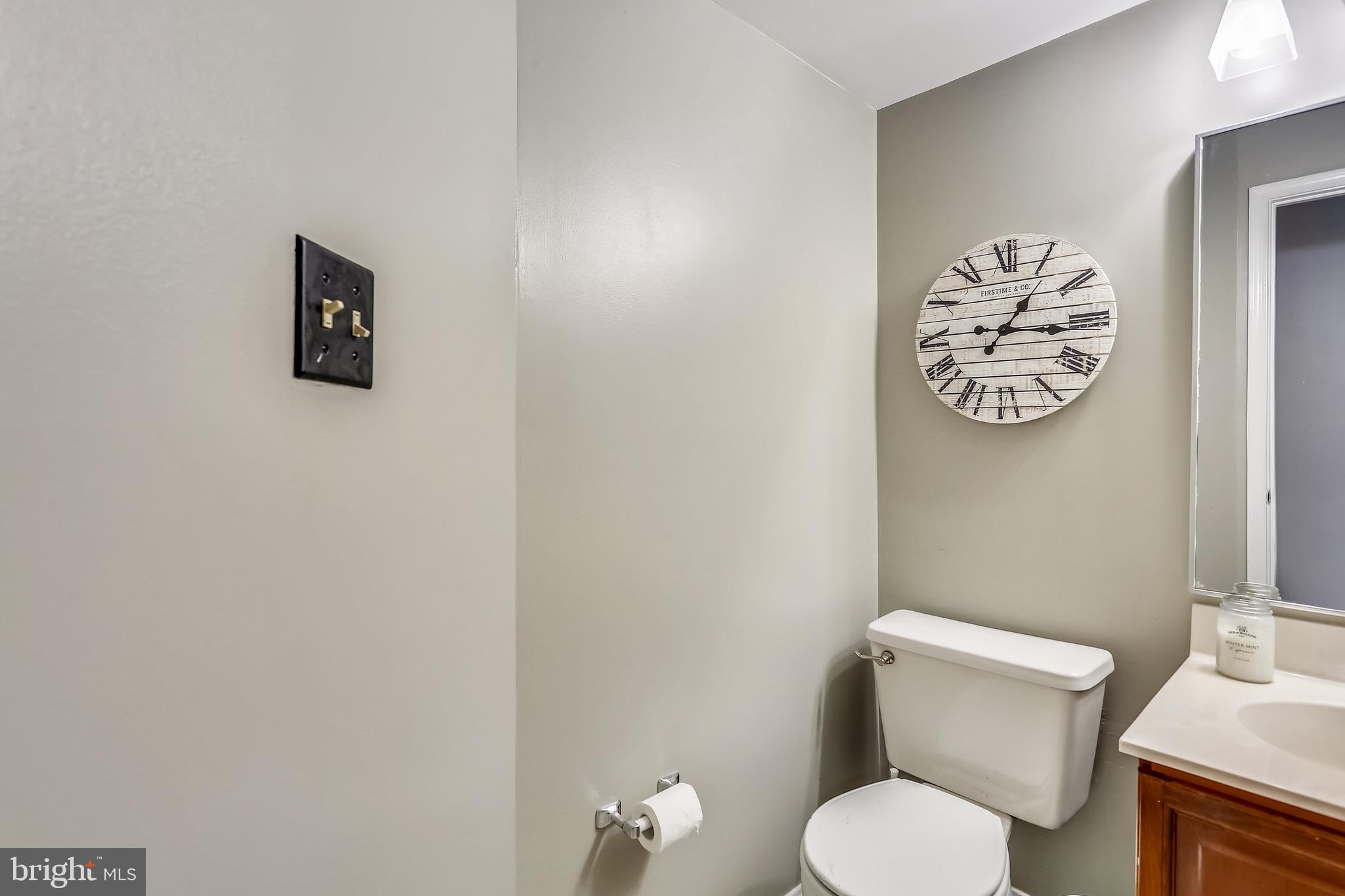 894 Tall Oaks Square Leesburg, VA 20175 - Photo 13 of 43