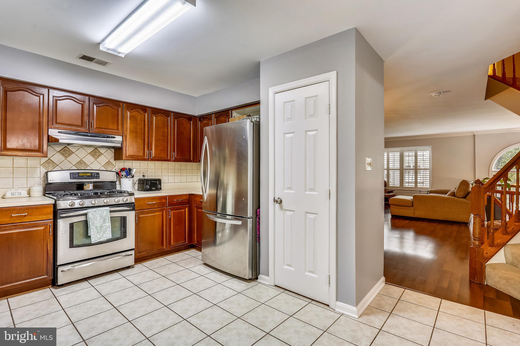 894 Tall Oaks Square Leesburg, VA 20175 - Photo 14 of 43