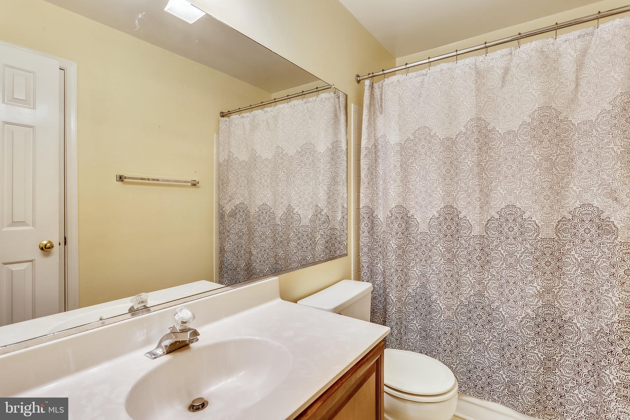 894 Tall Oaks Square Leesburg, VA 20175 - Photo 29 of 43