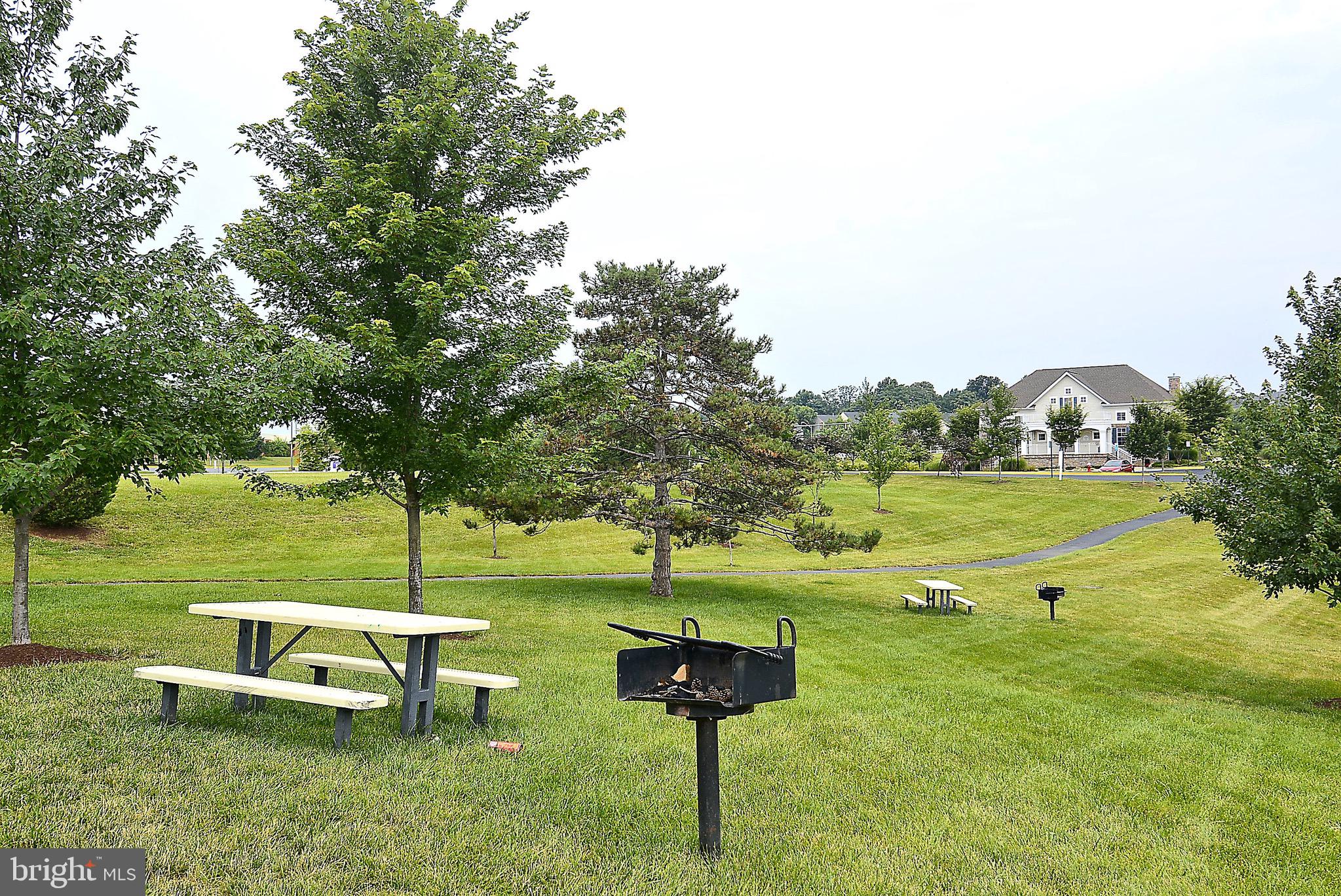 894 Tall Oaks Square Leesburg, VA 20175 - Photo 36 of 43