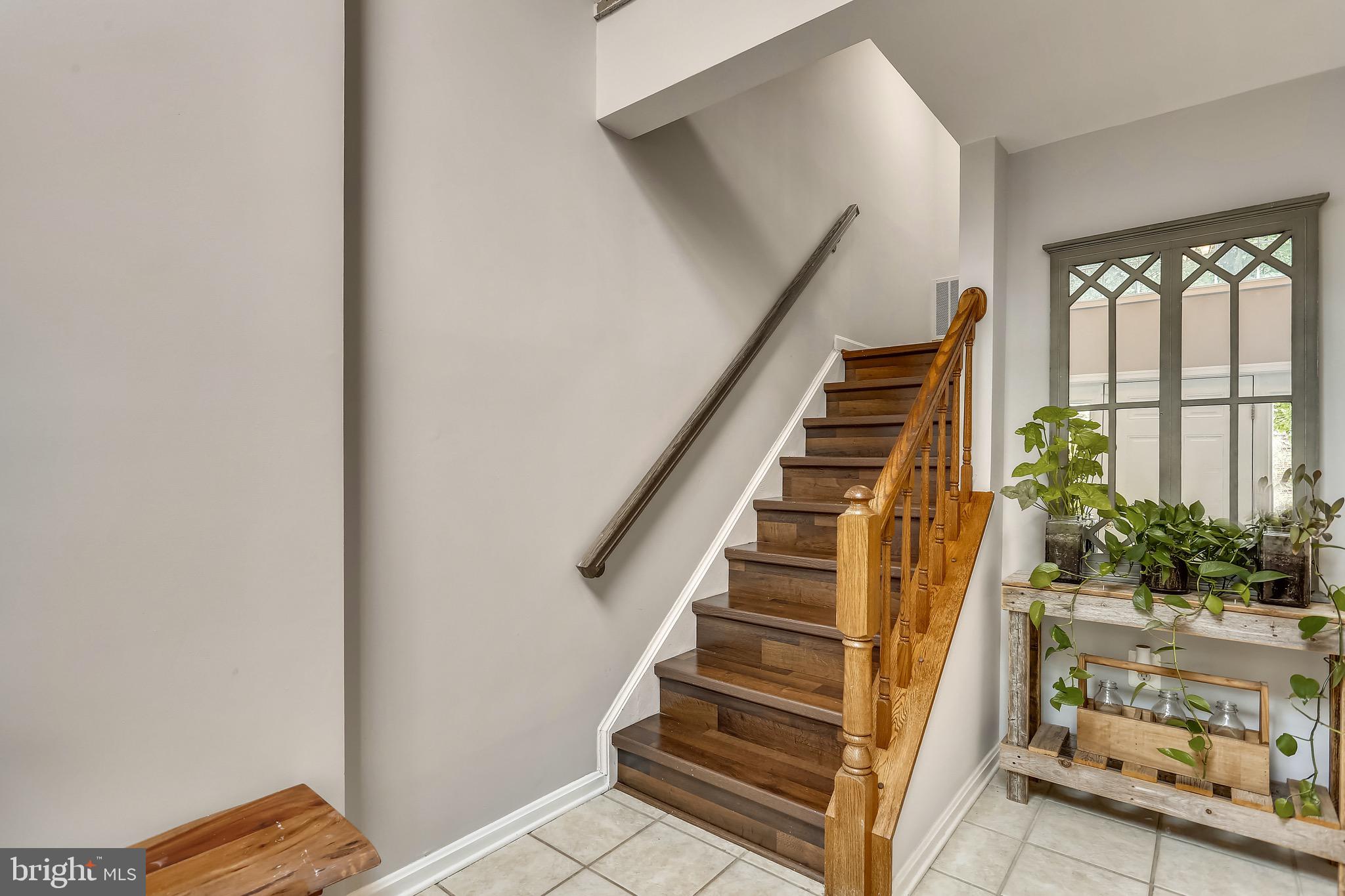 894 Tall Oaks Square Leesburg, VA 20175 - Photo 6 of 43