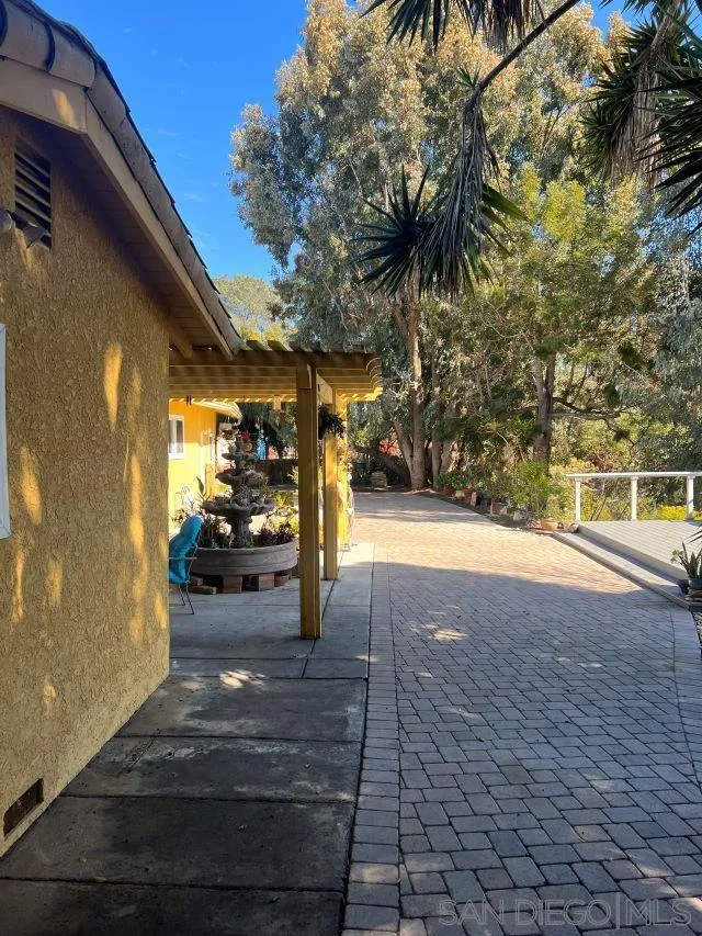 1410 Crestridge Drive Oceanside, CA 92054 - Photo 40 of 71