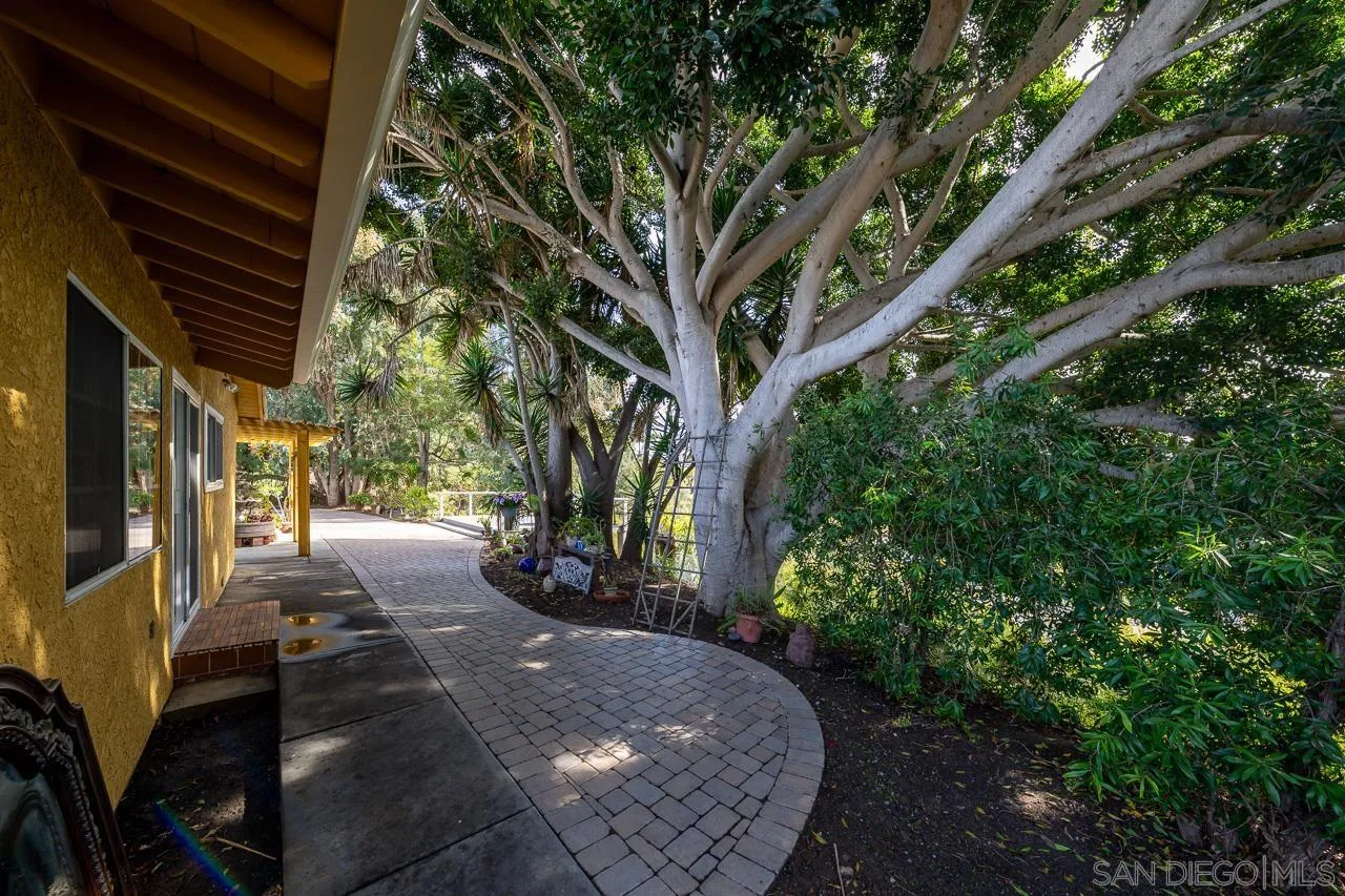 1410 Crestridge Drive Oceanside, CA 92054 - Photo 65 of 71