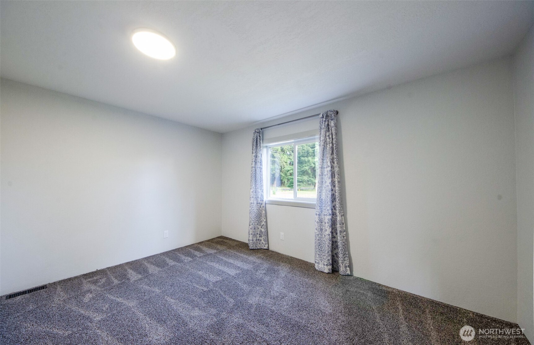 17728 Irwin Street Southwest Rochester, WA 98579 - Photo 10 of 21