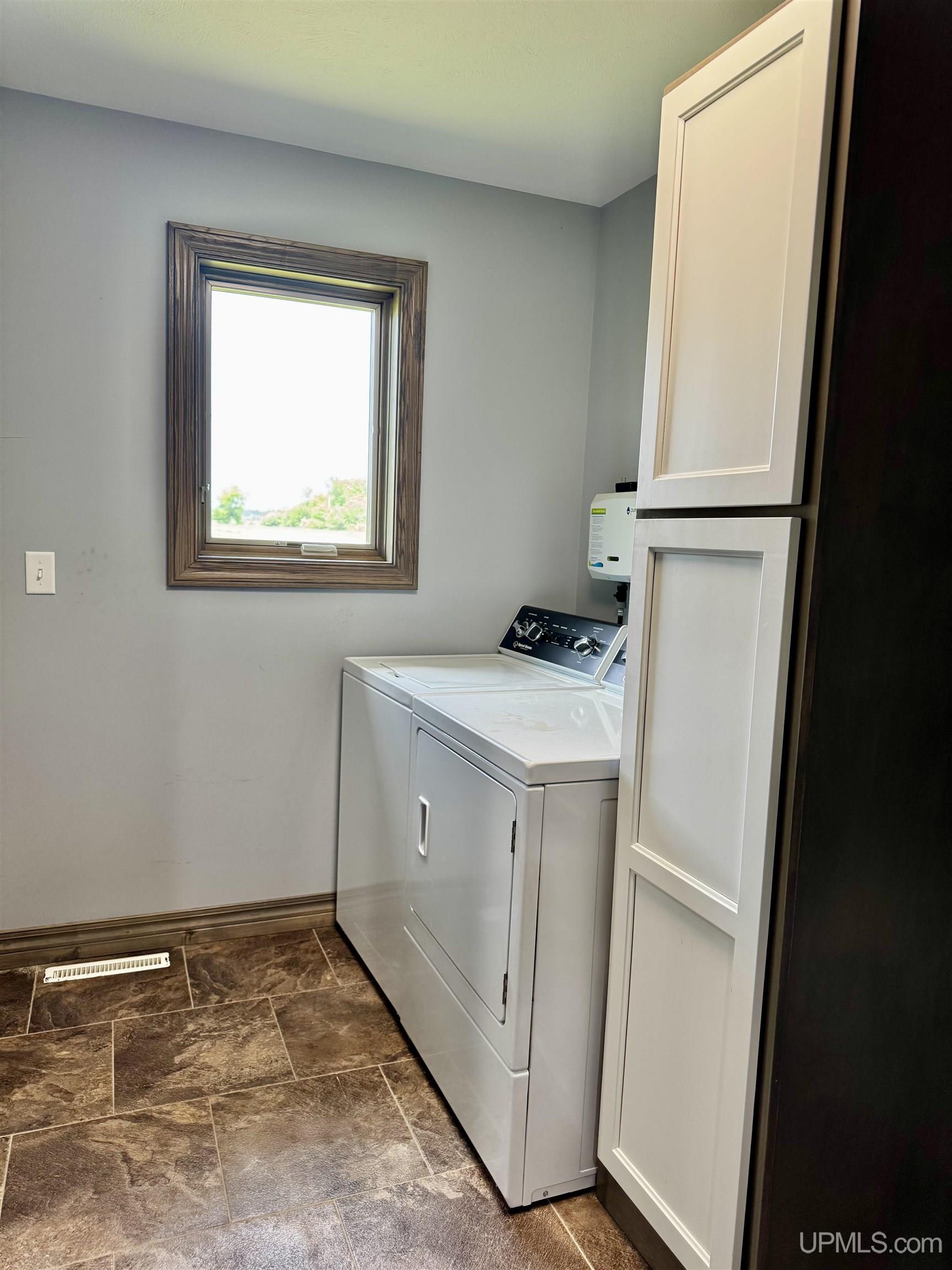 1084 15.5 Road Bark River, MI 49807 - Photo 20 of 47