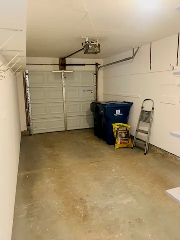 $2,750 | 2545 Eldorado Lane, Naperville, IL 60564