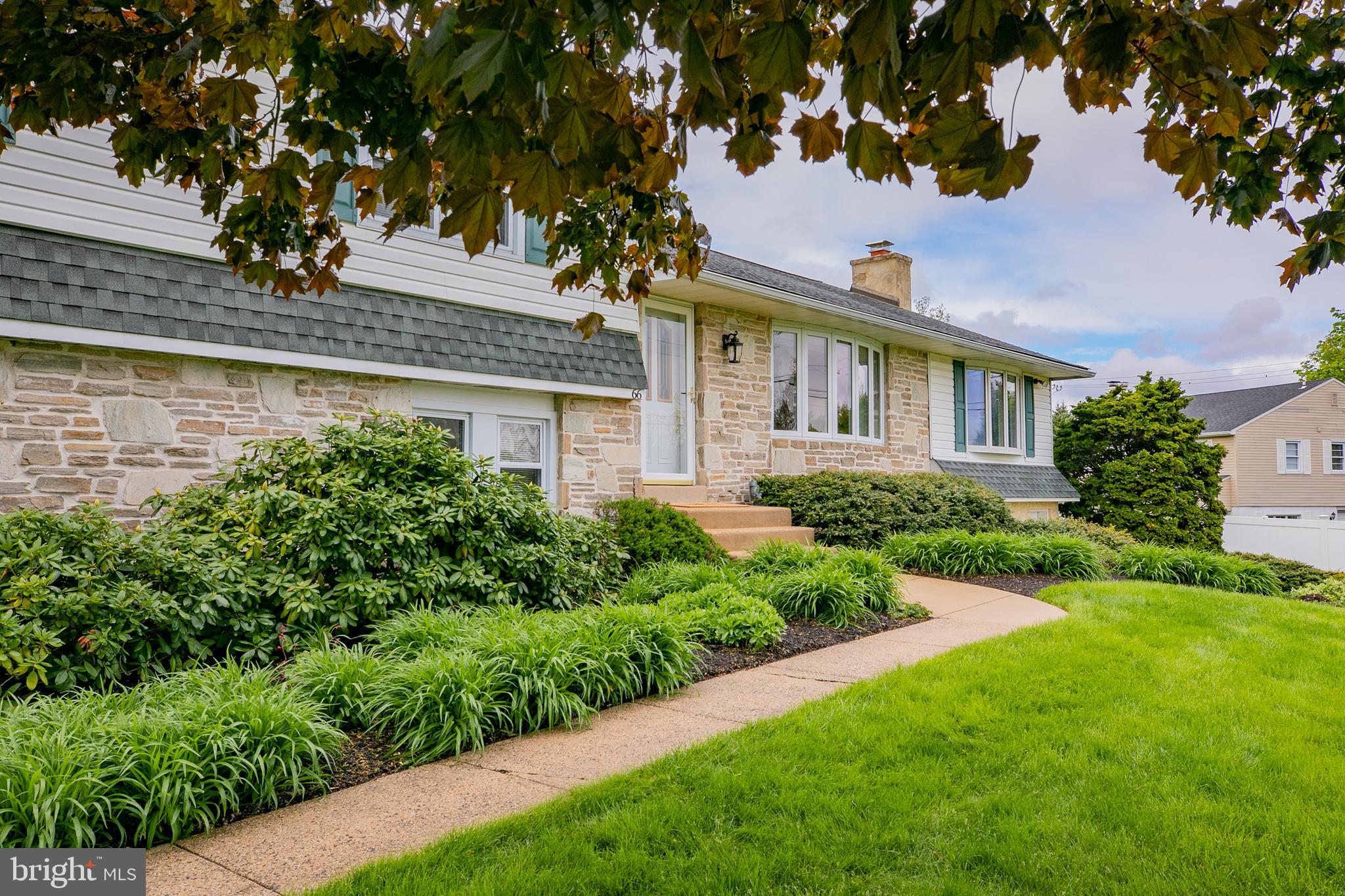 66 Red Lion Road Huntingdon Valley, PA 19006 - Photo 3 of 46 Front exterior