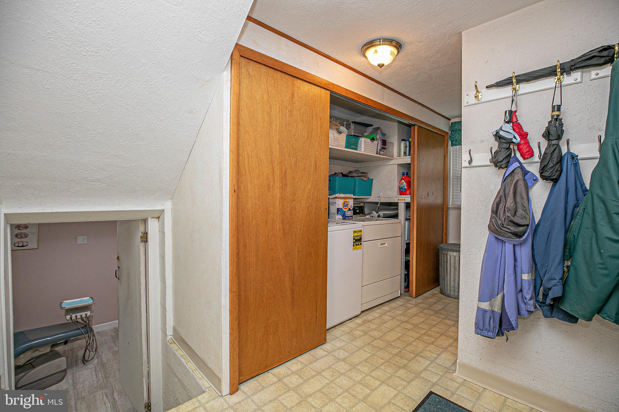 66 Red Lion Road Huntingdon Valley, PA 19006 - Photo 43 of 46 Laundry area