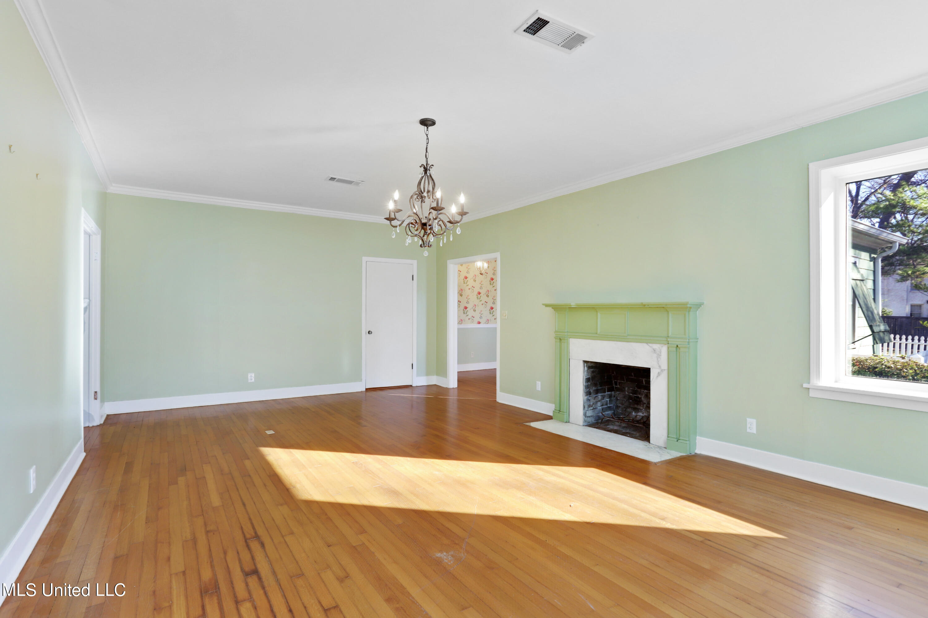 3745 Kings Highway Jackson, MS 39216 - Photo 5 of 22 5