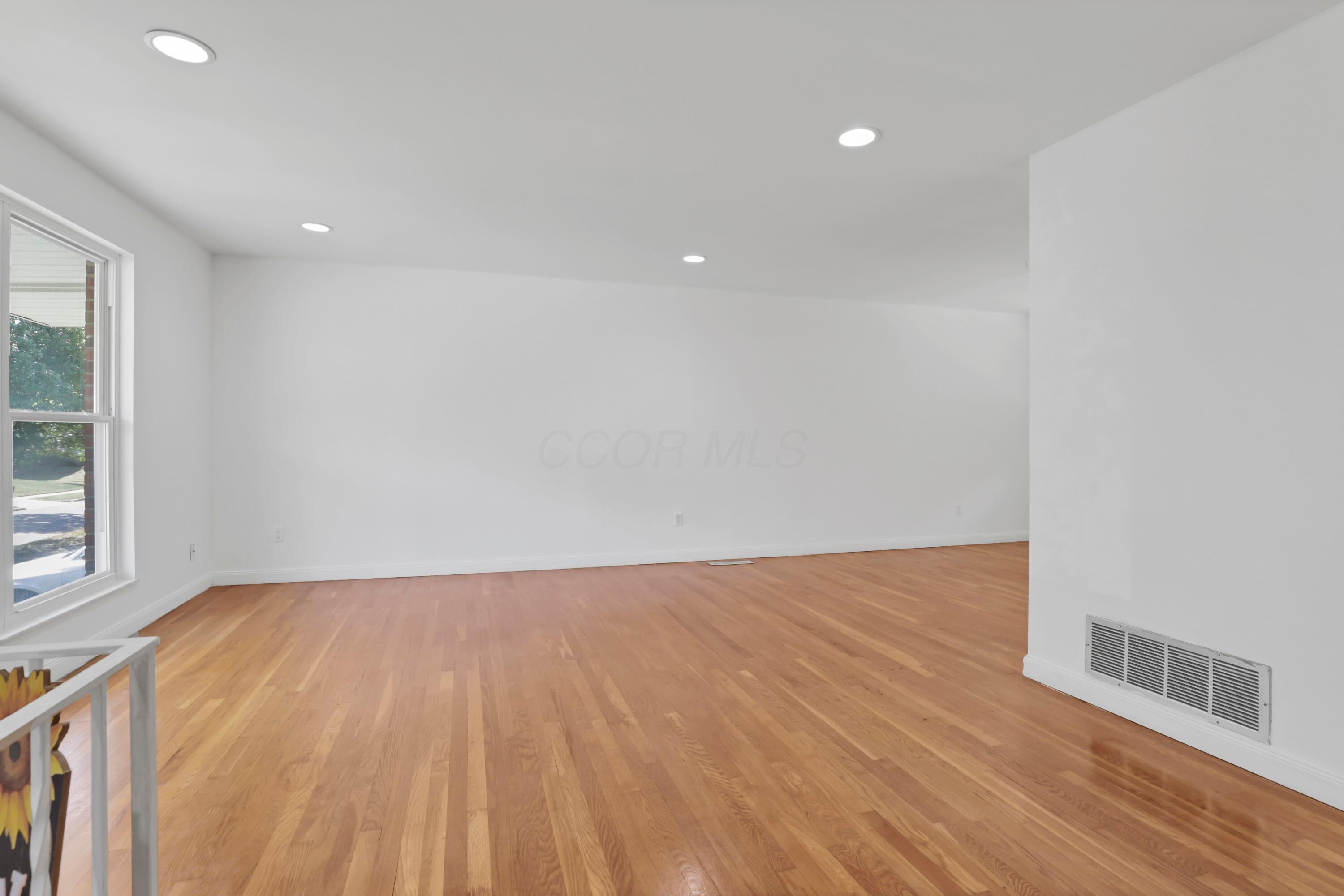 1224 Belden Road Columbus, OH 43229 - Photo 6 of 46 011A0153