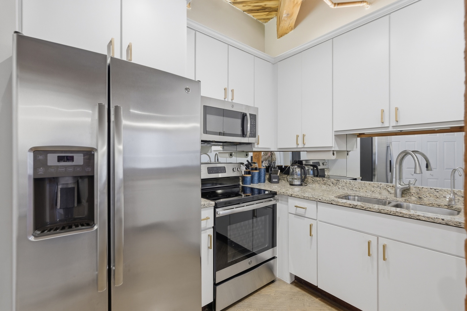 225 West Huron Street, Unit 313 Chicago, IL 60654 - Photo 21 of 27