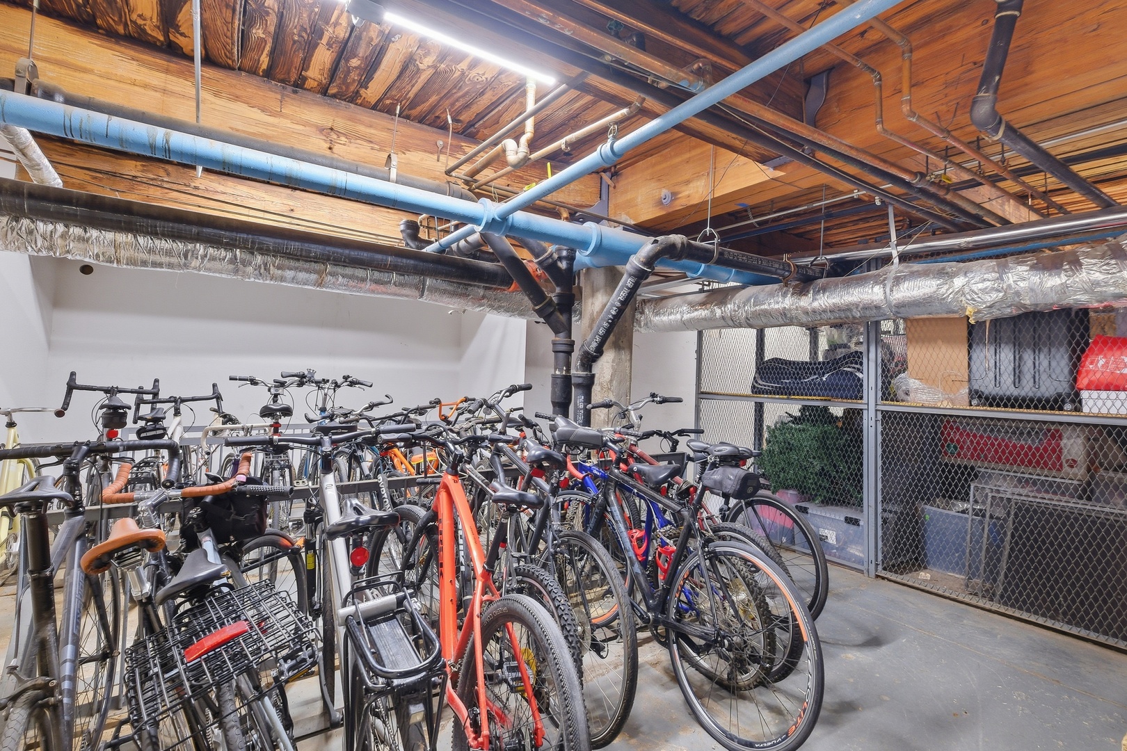 225 West Huron Street, Unit 313 Chicago, IL 60654 - Photo 27 of 27