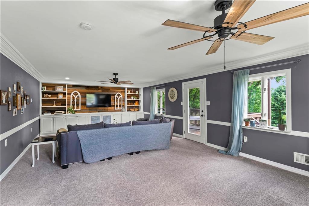 860 East McMurray Road Venetia, PA 15367 - Photo 10 of 37