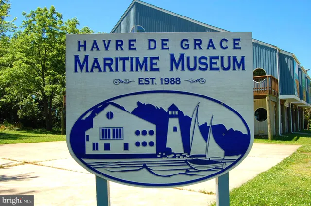 $1,300 | 520 Young Street, Havre de Grace, MD 21078