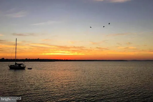 $1,300 | 520 Young Street, Havre de Grace, MD 21078