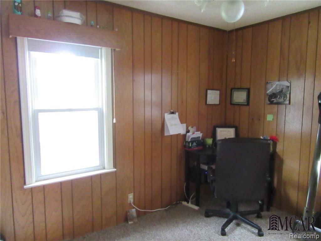15421 Dayton Road Monroe, MI 48161 - Photo 13 of 24 13.jpg
