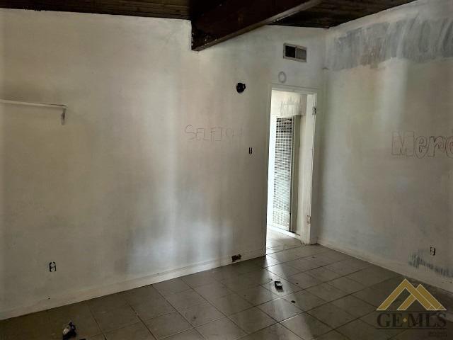 Undisclosed Address Bakersfield, CA 93305 - Photo 11 of 16 a view of an empty room