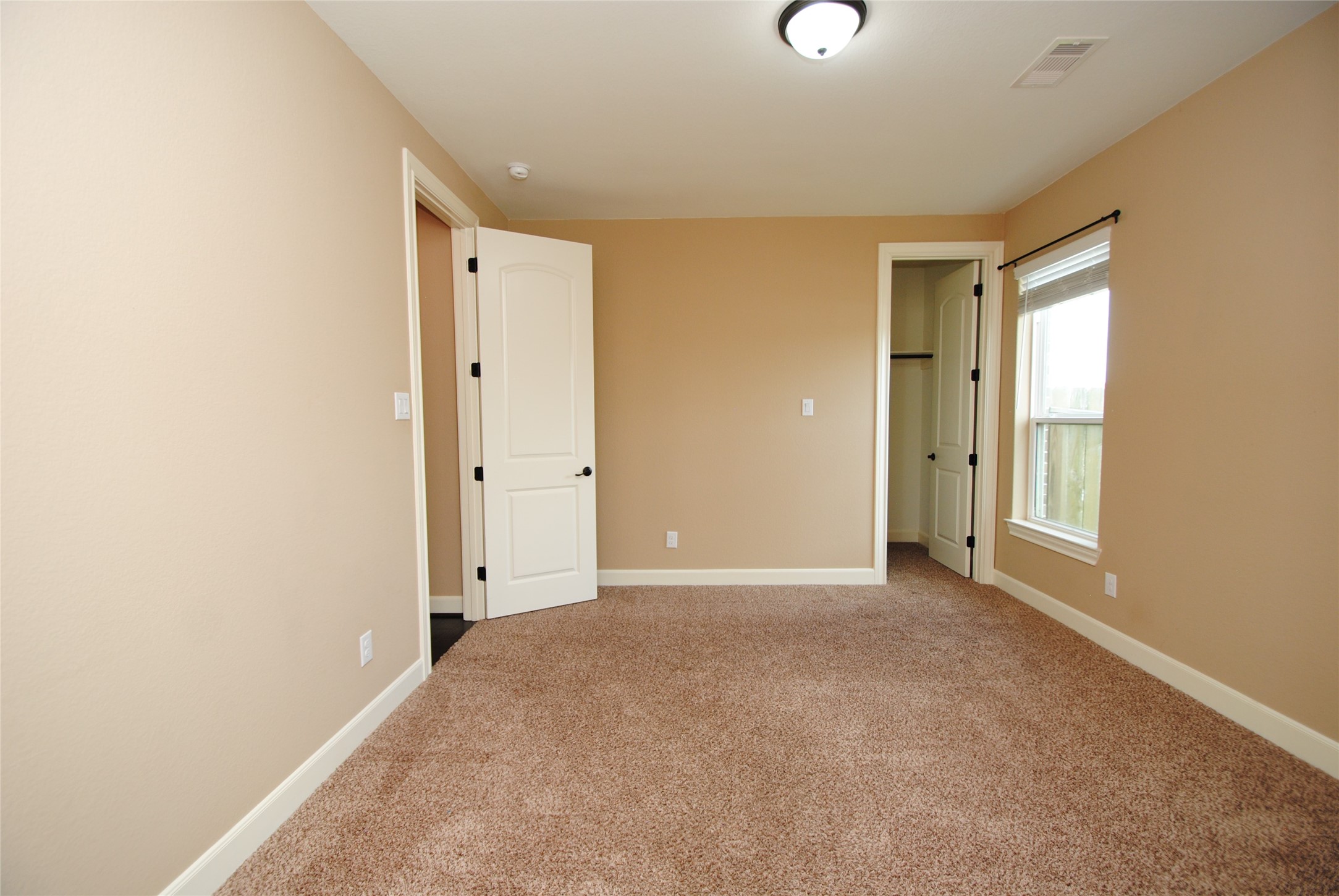2803 Quartz Rdg Drive Rosharon, TX 77583 - Photo 29 of 44 3rd Bedroom