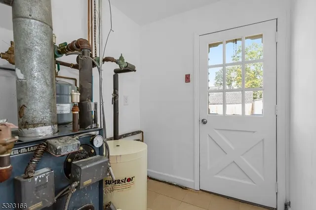 $550,000 | 990 Rebecca Place, Woodbridge, NJ 08830